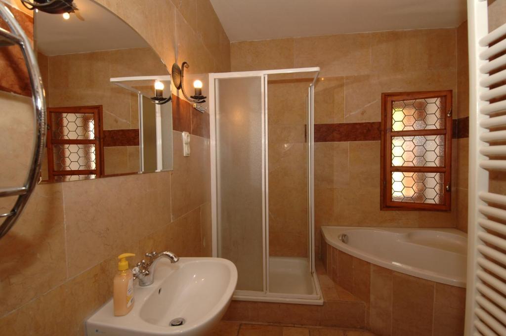 Életfa Vendégház Eger Habitación foto